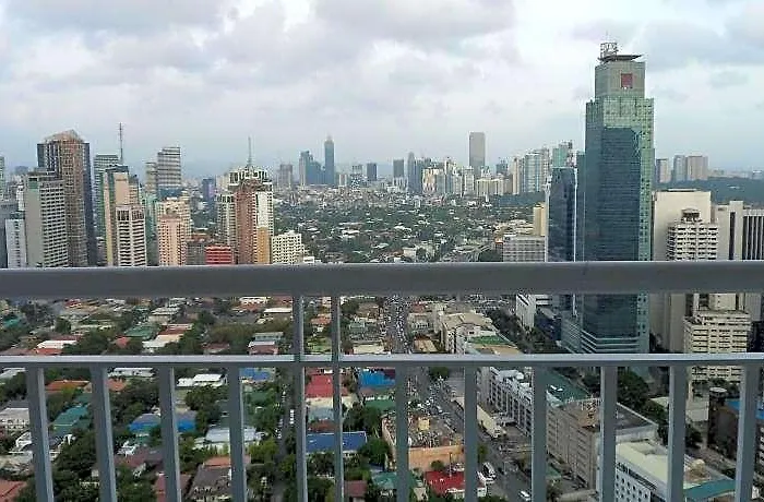 Hotel At Jazz Makati 5*