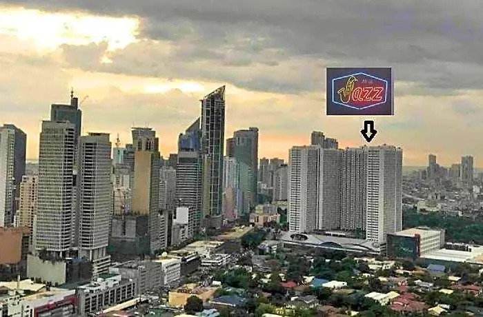 At Jazz Makati Hotel 5*